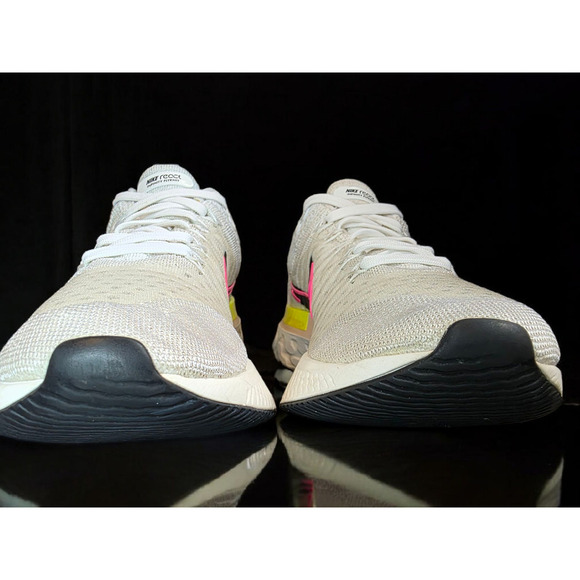 Nike Men's React Infinity Run Flyknit 2 White Running Shoes DJ5395-100 Size 9 - Picture 9 of 11